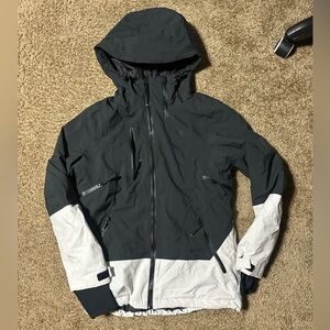 Liquid women’s Black and White Ski Jacket